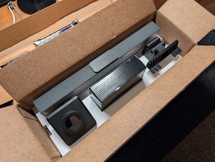 Calibra AI desk light, retail kit, unboxed